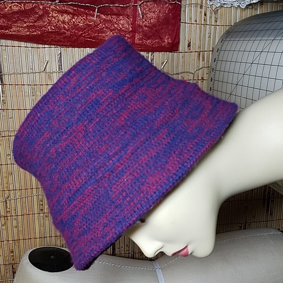 Gorgeous Blue and Burgundy Heavyweight Hat - Picture 2 of 7